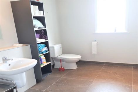 Photo of property in 13 Bartholomew Road, Levin, 5510