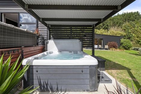 Photo of property in 338 Valley Road, Colyton, Feilding, 4775