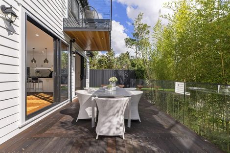 Photo of property in 10b Stratford Avenue, Milford, Auckland, 0620