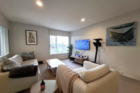 Photo of property in 3/57 Gladstone Road, Northcote, Auckland, 0627