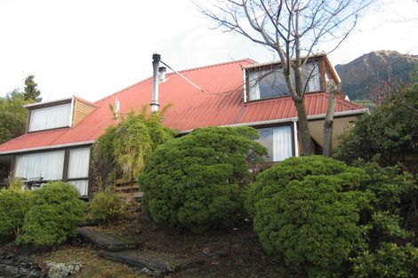 Photo of property in 9b Richards Park Lane, Fernhill, Queenstown, 9300