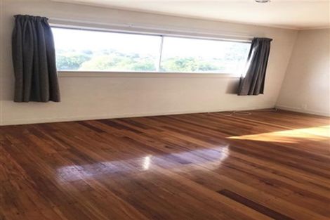 Photo of property in 11 Epping Road, Henderson, Auckland, 0610