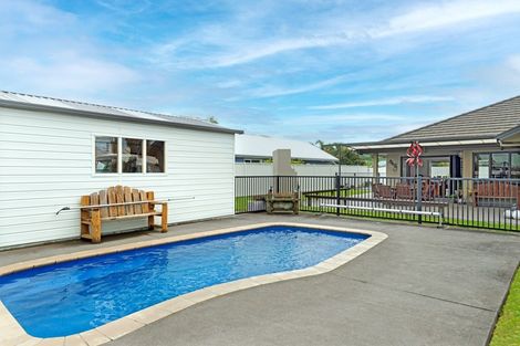 Photo of property in 7 Pohutukawa Grove, Lytton West, Gisborne, 4010