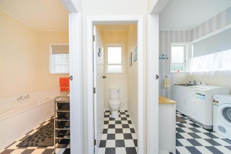 Photo of property in 60 Johnson Street, Bulls, 4818