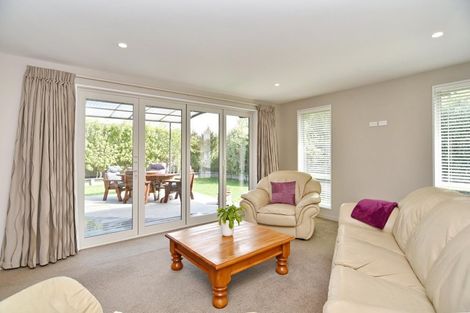 Photo of property in 28 Chesterfield Place, Rangiora, 7400