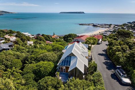 Photo of property in 1 Roys Road, Plimmerton, Porirua, 5026