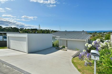 Photo of property in 5 Norfolk Road, Stanmore Bay, Whangaparaoa, 0932