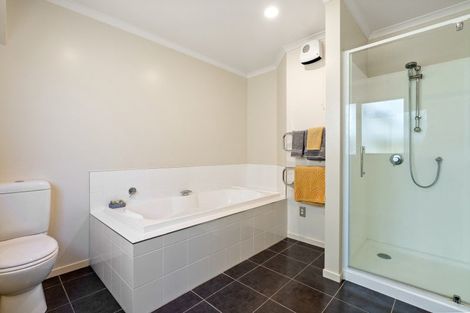 Photo of property in 16 Eastcott Grove, Churton Park, Wellington, 6037