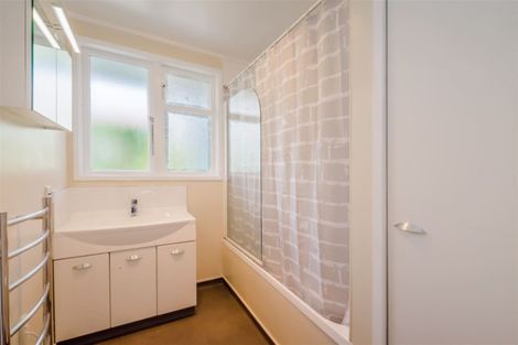 Photo of property in 18 Wharemauku Road, Raumati Beach, Paraparaumu, 5032