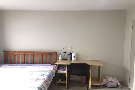 Photo of property in 18a Grenada Avenue, Forrest Hill, Auckland, 0620