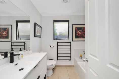 Photo of property in 28 Twin Oak Avenue, Papamoa Beach, Papamoa, 3118