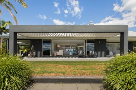 Photo of property in 63 Ongare Point Road, Tahawai, Katikati, 3170