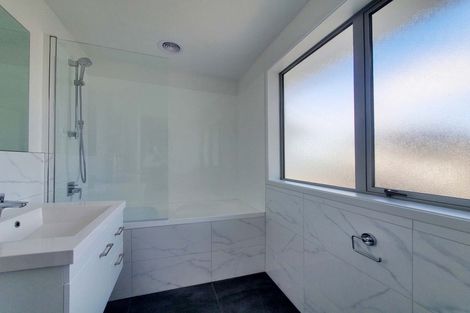 Photo of property in 13c Oxford Road, Manurewa, Auckland, 2102