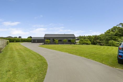 Photo of property in 9b Cross Street, Lepperton, New Plymouth, 4373