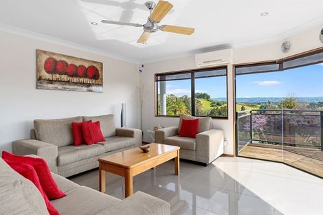 Photo of property in 12 Summerhaven Place, Ohauiti, Tauranga, 3112