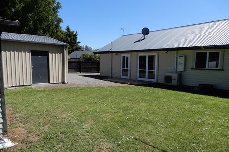 Photo of property in 7 Allin Drive, Waikuku Beach, 7402
