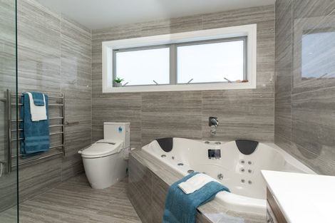 Photo of property in 22 Farnworth Terrace, Churton Park, Wellington, 6037