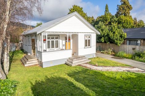 Photo of property in 96a Arawhata Road, Paraparaumu, 5032