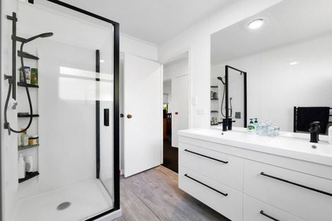 Photo of property in 30a Holsworthy Road, Lower Vogeltown, New Plymouth, 4310