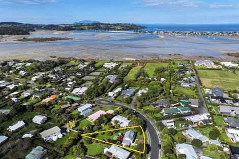 Photo of property in 11 Waimanu Place, Point Wells, Warkworth, 0986