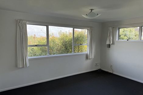 Photo of property in 9 Laurina Road, Sunnynook, Auckland, 0620