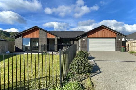 Photo of property in 19 Te Ara O Toroa, Wainuiomata, Lower Hutt, 5014