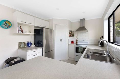 Photo of property in 12 Ash Place, Whalers Gate, New Plymouth, 4310