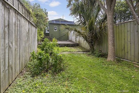 Photo of property in 219 Rintoul Street, Berhampore, Wellington, 6023