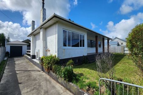 Photo of property in 43 Fox Street, Opunake, 4616