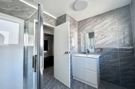 Photo of property in 23 Everglade Drive, Goodwood Heights, Auckland, 2105