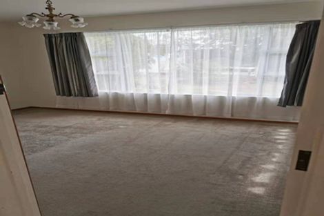 Photo of property in 316 Wairau Road, Glenfield, Auckland, 0629