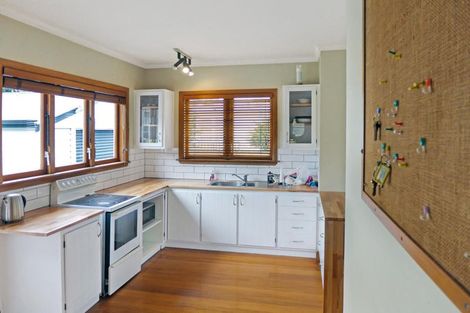 Photo of property in 2 Logan Avenue, Marewa, Napier, 4110