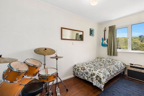 Photo of property in 37 Titiro Moana Road, Korokoro, Lower Hutt, 5012
