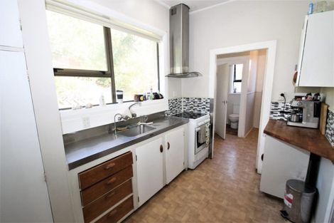 Photo of property in 180 Gladstone Road, Dalmore, Dunedin, 9010