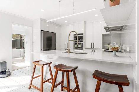 Photo of property in 15 Lagoon View, Gulf Harbour, Whangaparaoa, 0930