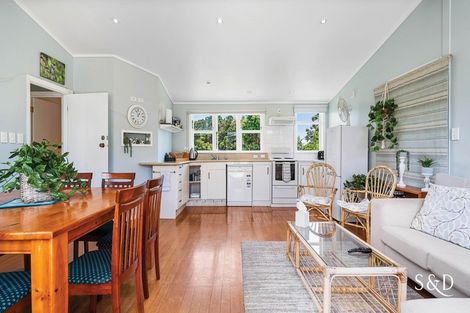 Photo of property in 73 Owhiwa Road, Parua Bay, Onerahi, 0192