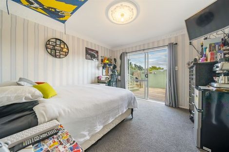 Photo of property in 4 Greenwich Grove, Stokes Valley, Lower Hutt, 5019