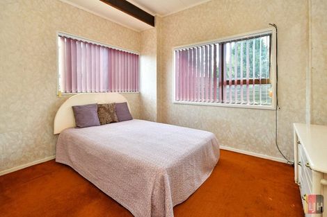 Photo of property in 6 Charles Miller Court, Clarks Beach, 2122