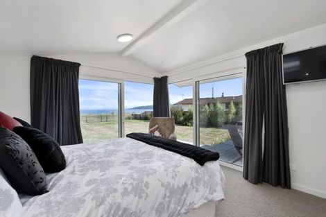 Photo of property in 50 Mahuta Road, Waitahanui, Taupo, 3378