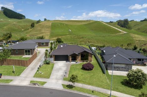 Photo of property in 182 Ballintoy Park Drive, Welcome Bay, Tauranga, 3175
