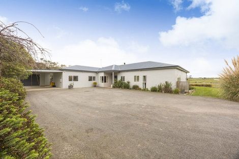 Photo of property in 780 Halcombe Road, Halcombe, 4775
