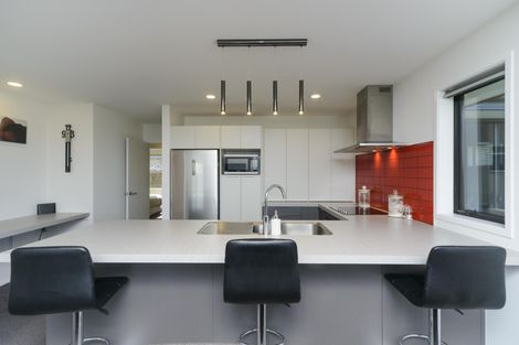 Photo of property in 30 Macdonald Heights, Feilding, 4702