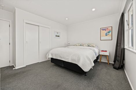 Photo of property in 11a Winara Avenue, Waikanae, 5036