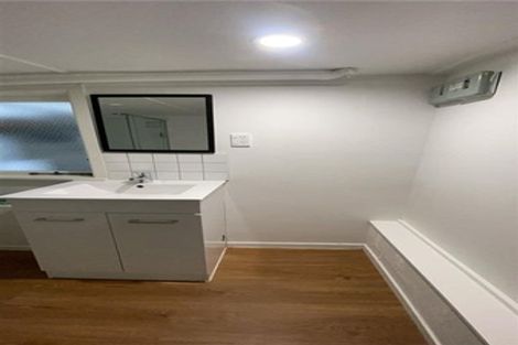 Photo of property in 209a Sturges Road, Henderson, Auckland, 0612