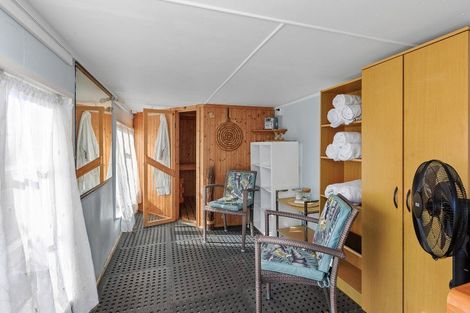 Photo of property in 34 Cavendish Square, Strathmore Park, Wellington, 6022