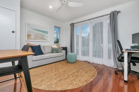 Photo of property in 4 Birkley Road, Bayswater, Auckland, 0622