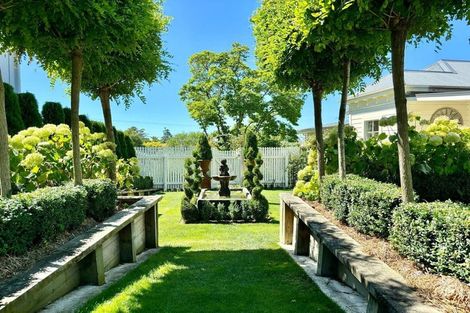 Photo of property in 22 Domain Road, Waipawa, 4210