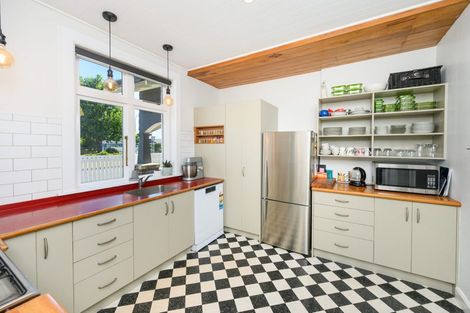 Photo of property in 90 Limbrick Street, Terrace End, Palmerston North, 4410