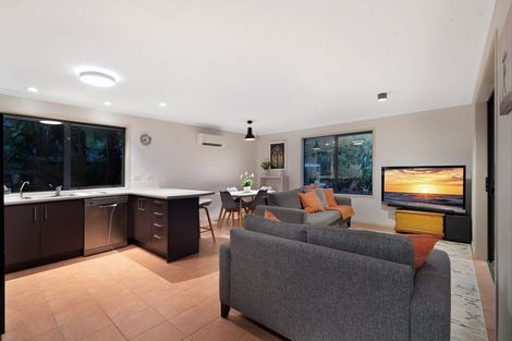 Photo of property in 32 Te Kauri Place, Helensville, 0800