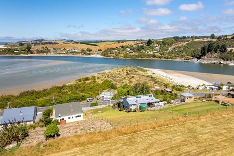 Photo of property in 1406 Taieri Mouth Road, Taieri Mouth, 9091